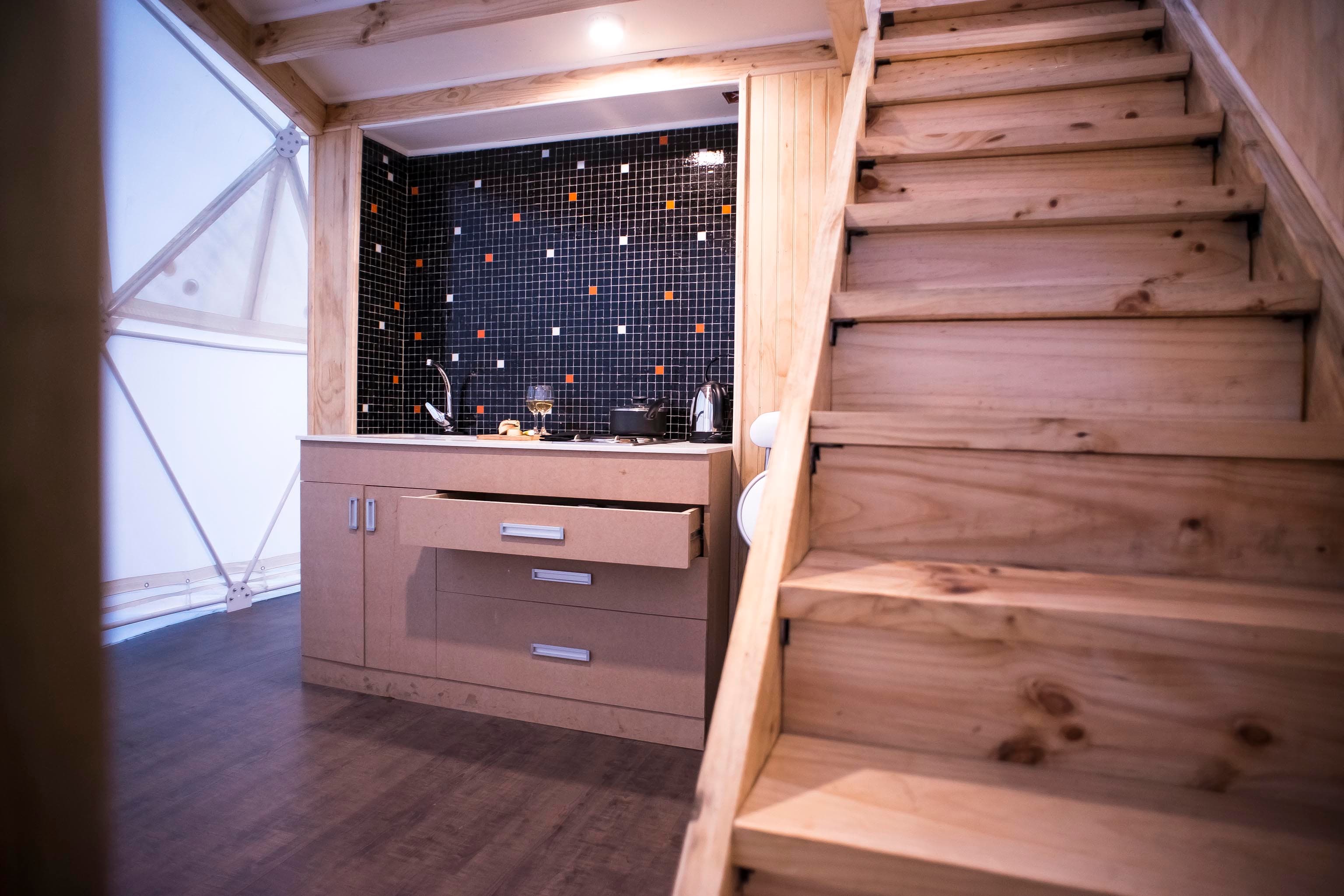 Cocina completamente equipada del domo en Las Trancas