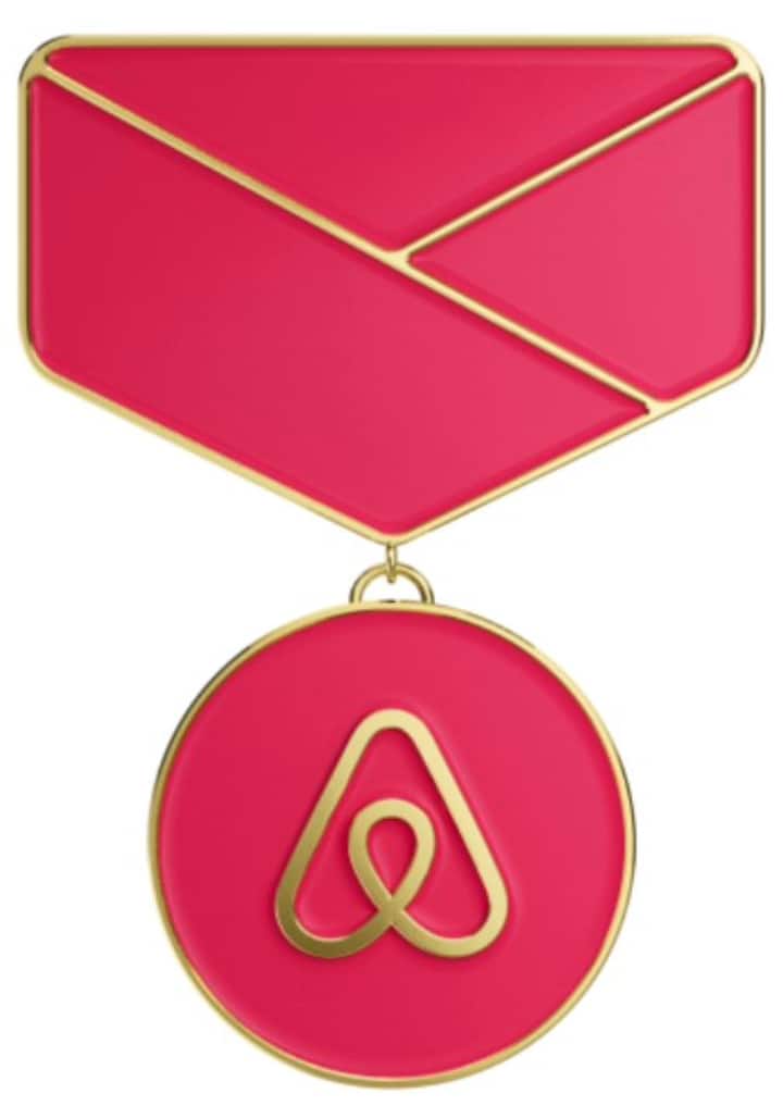 Medalla Superhost de Airbnb